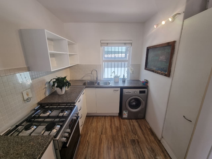 2 Bedroom Property for Sale in Claremont Upper Western Cape